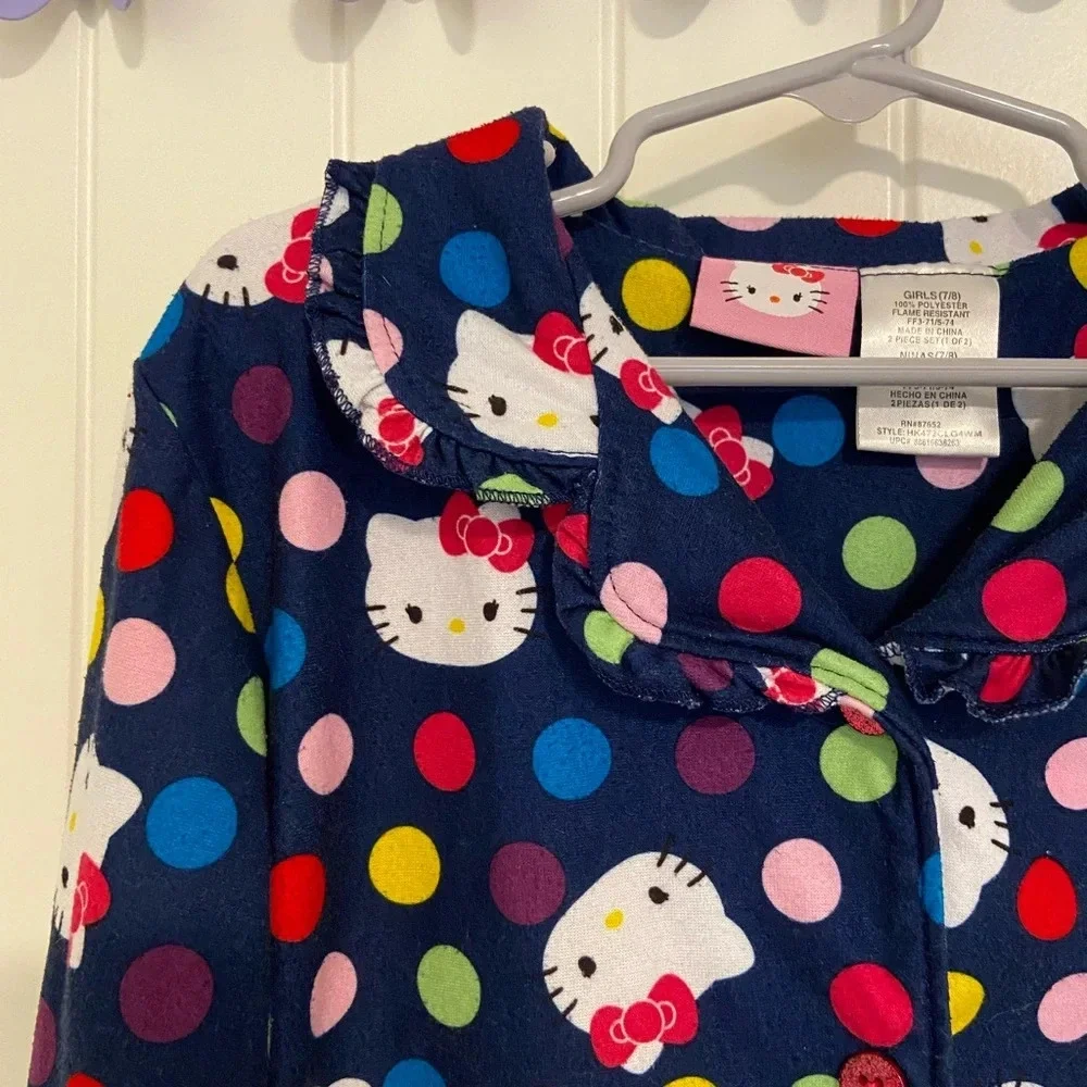 Hello Kitty girl’s polka dot print button up pajama shirt — size‎ 7/8